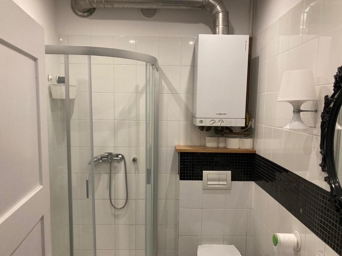 Dwuosobowy Pokoj W Mieszkaniu Czteropokojowym W Centrum Gdyni. Daire Gdynia Dış mekan fotoğraf